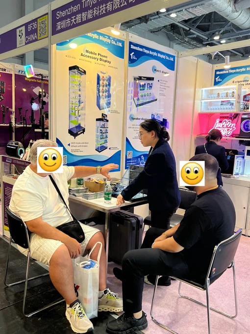Trade Show Conversation Trade Show Conversation